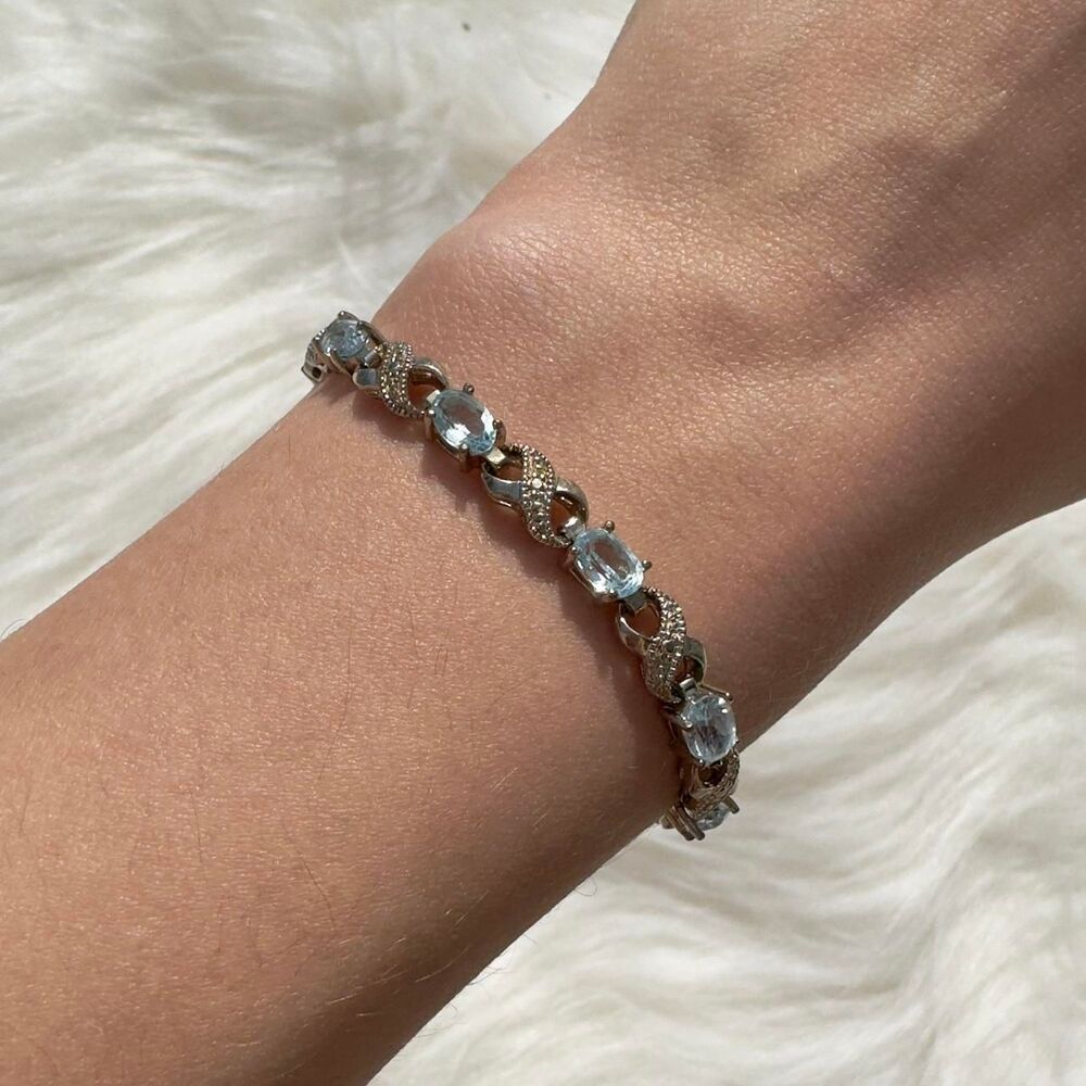 Unbranded Women's Silver and Blue Jewellery